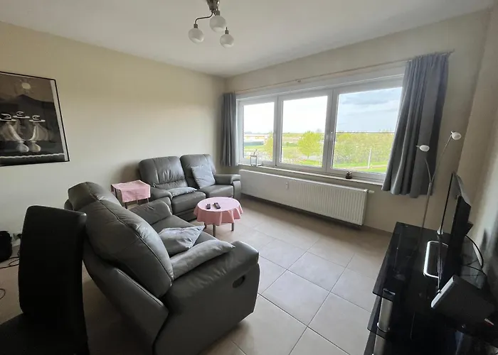 Cozy 2-Bedroom Apartement Within Walking Distance Of The Beach T62