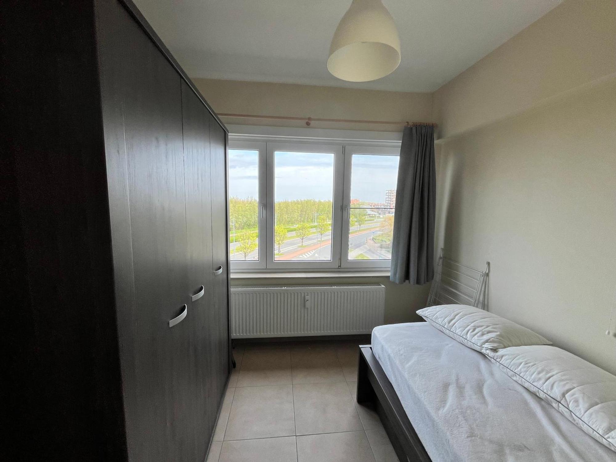 Cozy 2-bedroom Within Walking Distance Of The T62 * Oostende