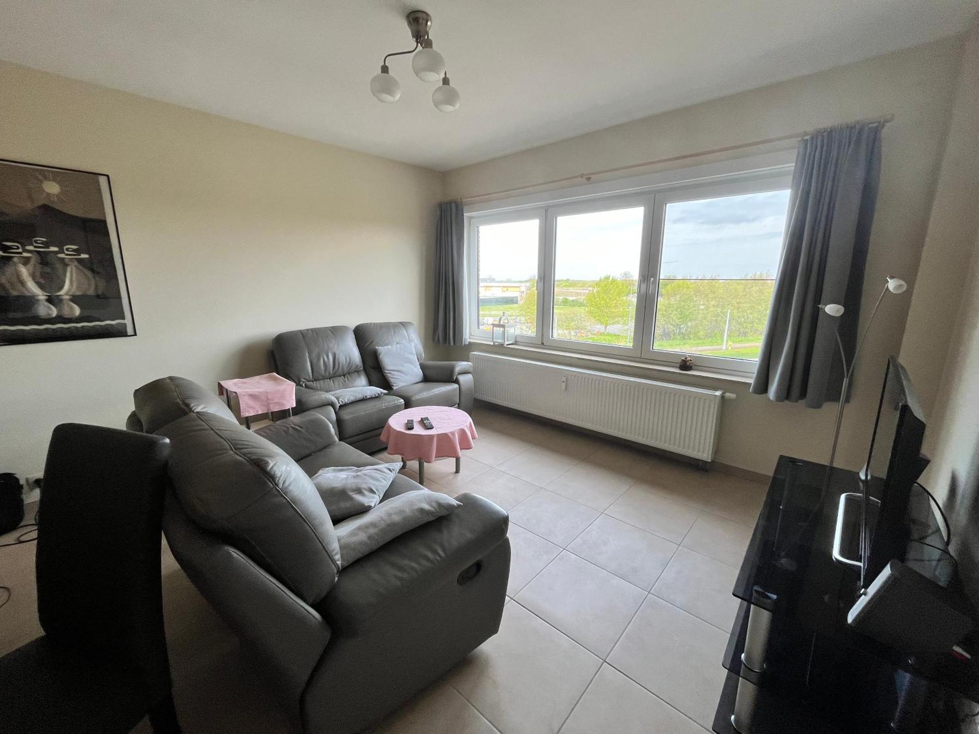 Cozy 2-bedroom Within Walking Distance Of The T62 * Oostende
